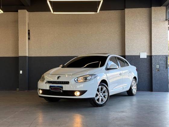 RENAULT FLUENCE 2.0 PRIVILÉGE 16V FLEX 4P AUTOMÁTICO